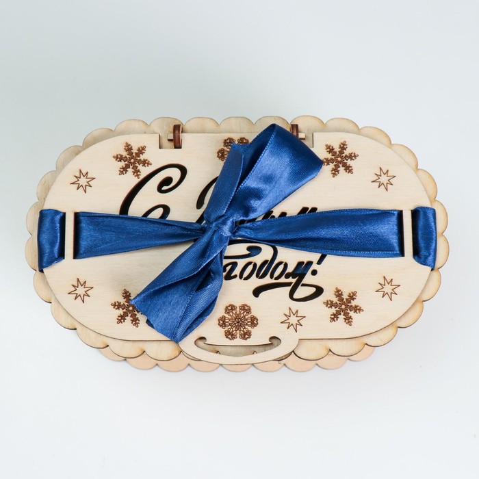 Шкатулка дерево "Новый Год Овал" 18х10,5х8,5 см