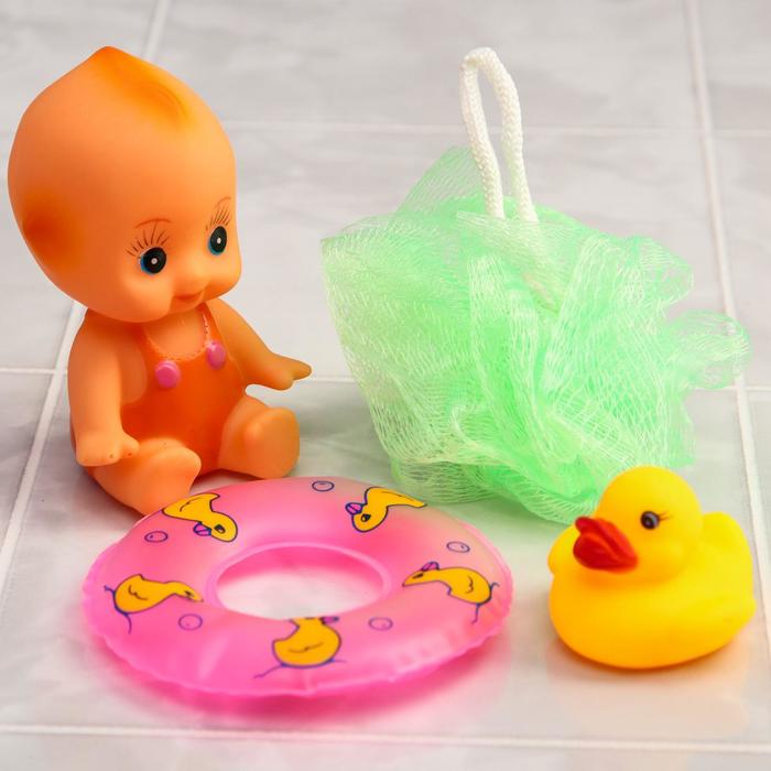 Набор игрушек для ванной «Пупс и уточка», цвета МИКС
