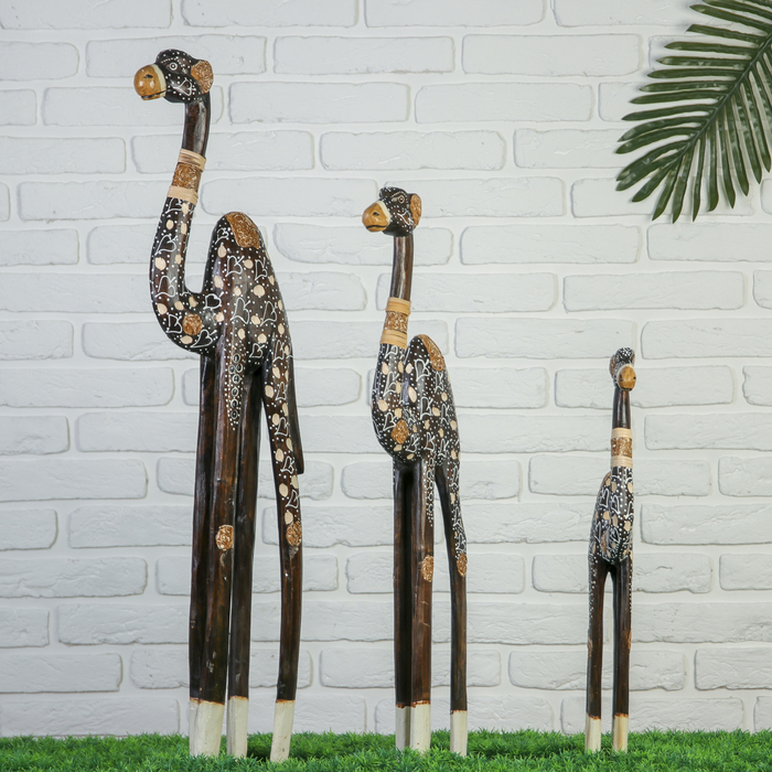 Сувенирный набор "Верблюды" (100,80,60) см, резной декор с сердечками, дерево