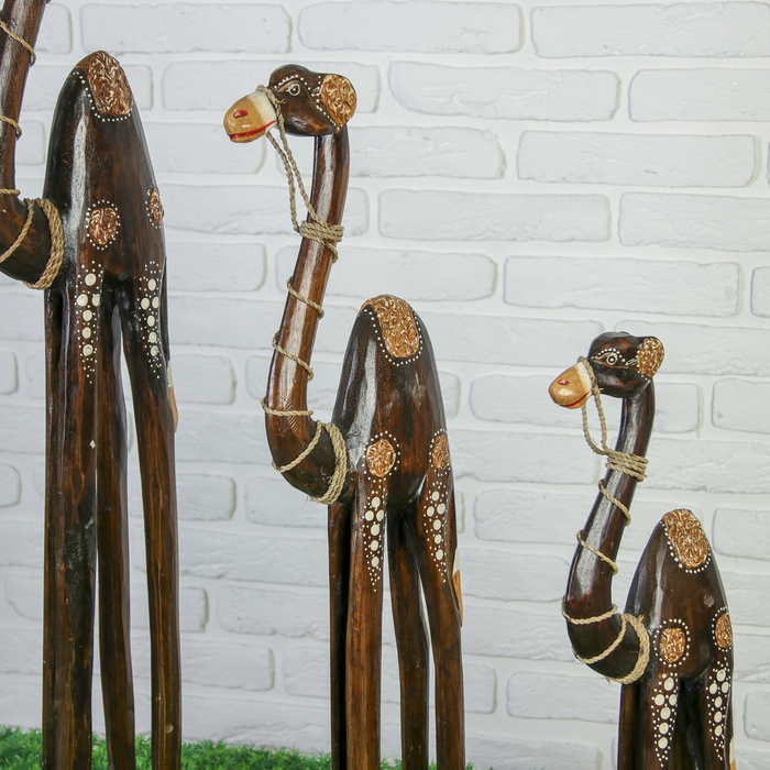 Сувенирный набор "Верблюды" (100,80,60) см, с ажурной попоной, дерево