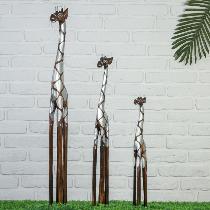 Сувенирный набор "Жирафы" (100,80,60) см,натур.узор-серебро, дерево