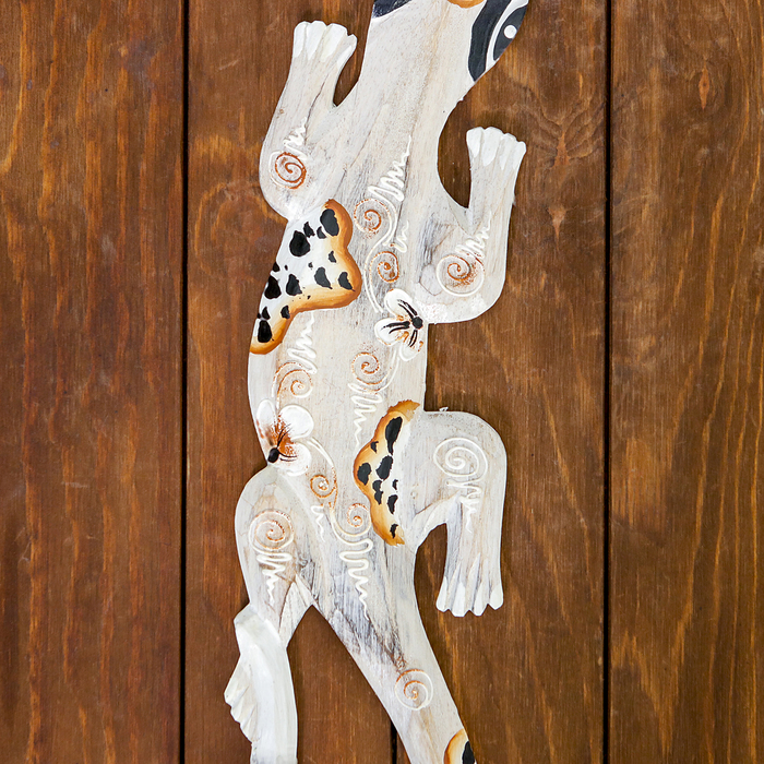 Панно настенное "Ящерица" 50 см, дерево, светлое