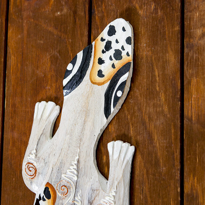 Панно настенное "Ящерица" 50 см, дерево, светлое