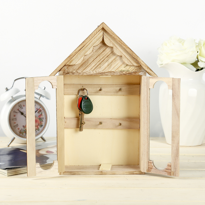 Ключница дерево под роспись "Домик со стеклянными дверями" 29,7х22х5,8 см