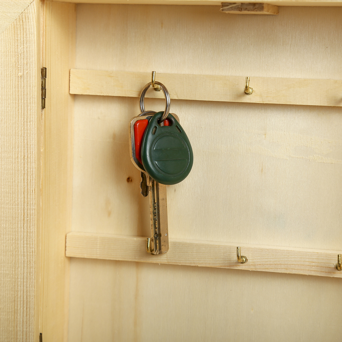 Ключница дерево под роспись "Дверь с витражными вставками" 28х22х5,5 см