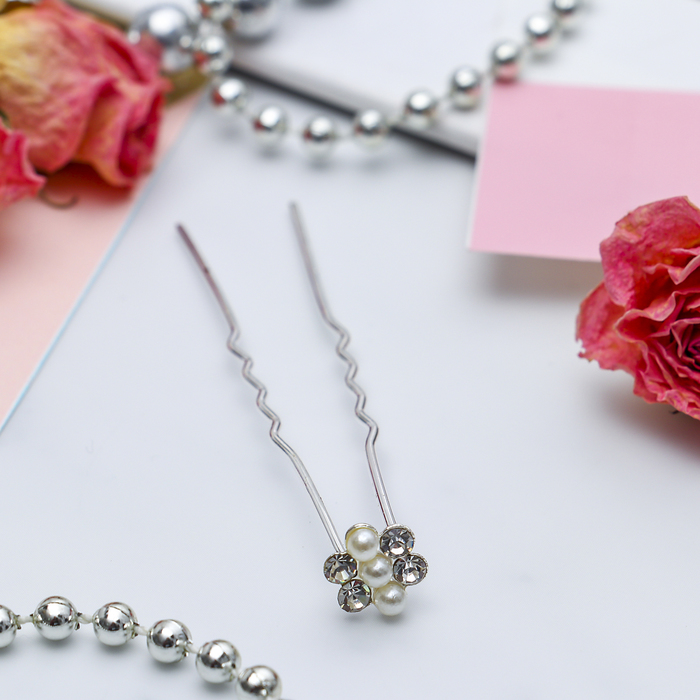 Шпилька для волос "Цветочек" 1*6 см, три бусины