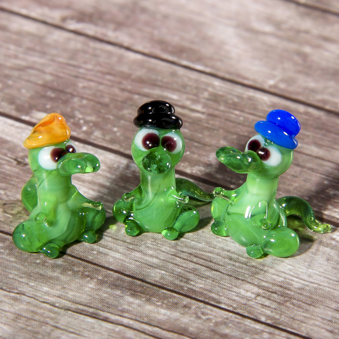 Сувенир стекло микро "Крокодил" МИКС 2х1,5 см