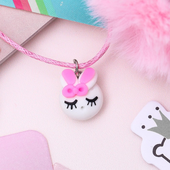 Кулон детский "Выбражулька" зайка, цвет бело-розовый