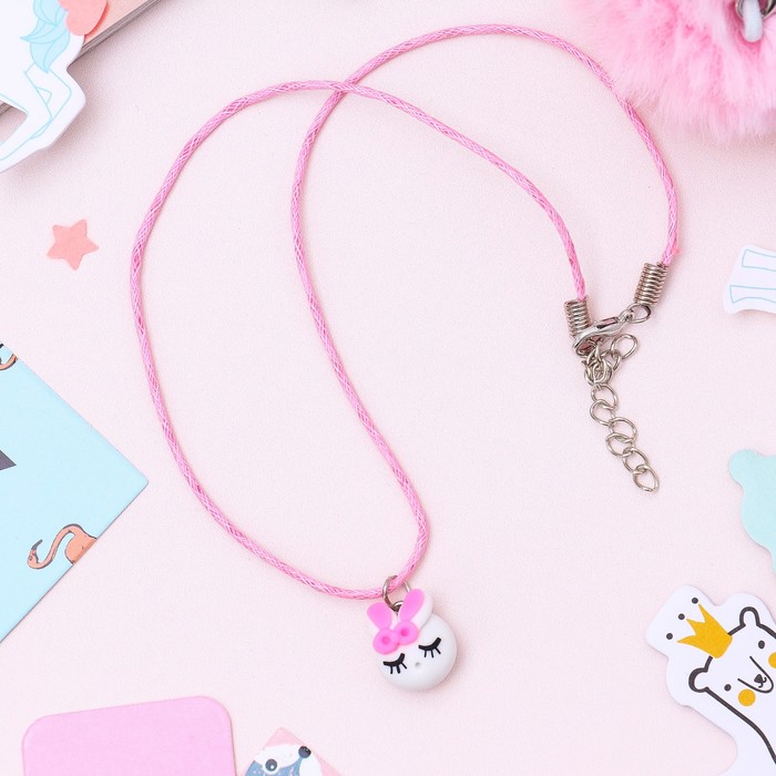 Кулон детский "Выбражулька" зайка, цвет бело-розовый