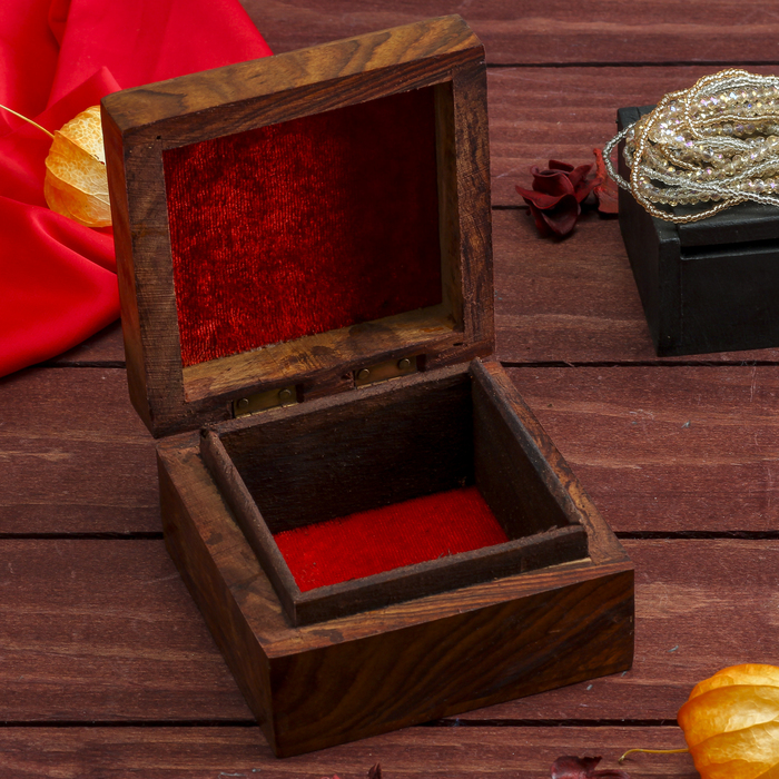 Шкатулка дерево "Грань" 10х10х6 см