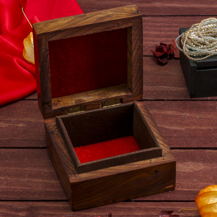 Шкатулка дерево "Успех" 10х10х6 см