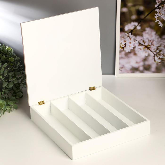 Шкатулка дерево с делениями "Блондинка с бокалом" 6х29,8х29,7 см