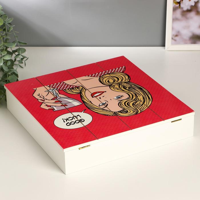 Шкатулка дерево с делениями "Блондинка с бокалом" 6х29,8х29,7 см