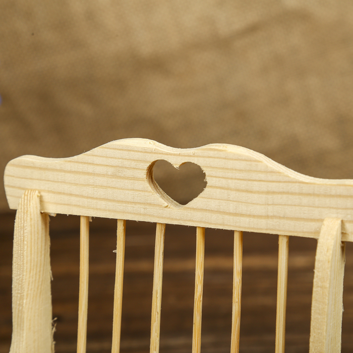 Сувенир дерево под роспись "Скамеечка с сердечком" 12х12,3х6 см