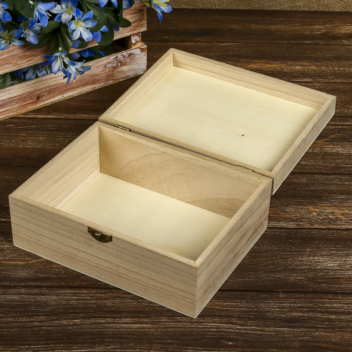 Шкатулка дерево "Попугай в тропическом лесу" 9х20,8х15,7 см