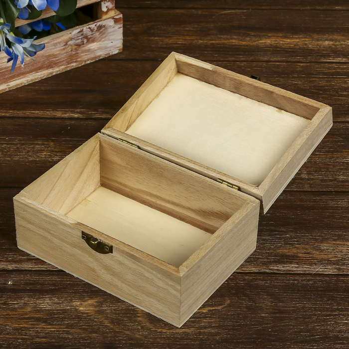 Шкатулка дерево "Попугай в тропическом лесу" 7х15х10,5 см