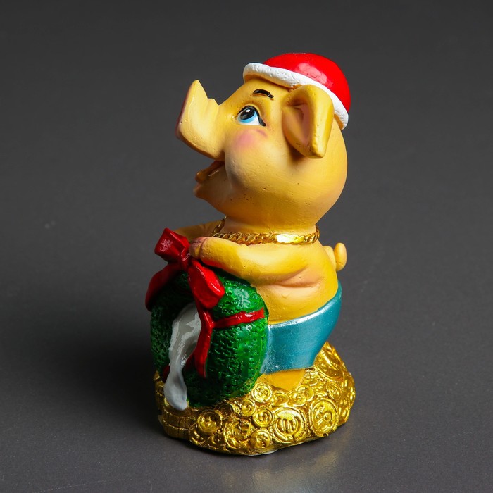 Фигура "Поросенок с венком" 7х6х12см