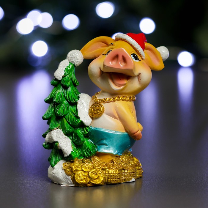 Фигура "Поросенок с елкой" 8х5х12см