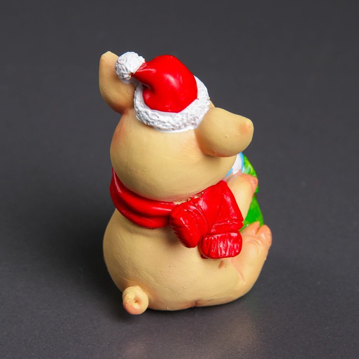 Фигура "Поросенок с мешком" 5х5х7см