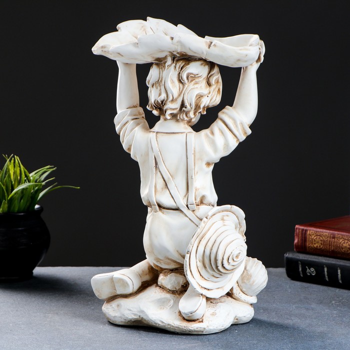 Фигура "Мальчик под листом" антик 21х15х25см