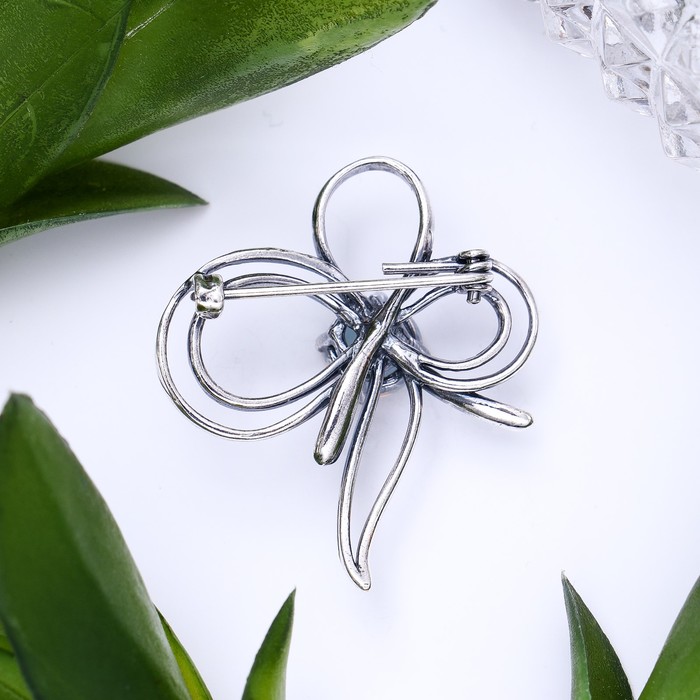 Брошь "Лунный камень" бант, посеребрение