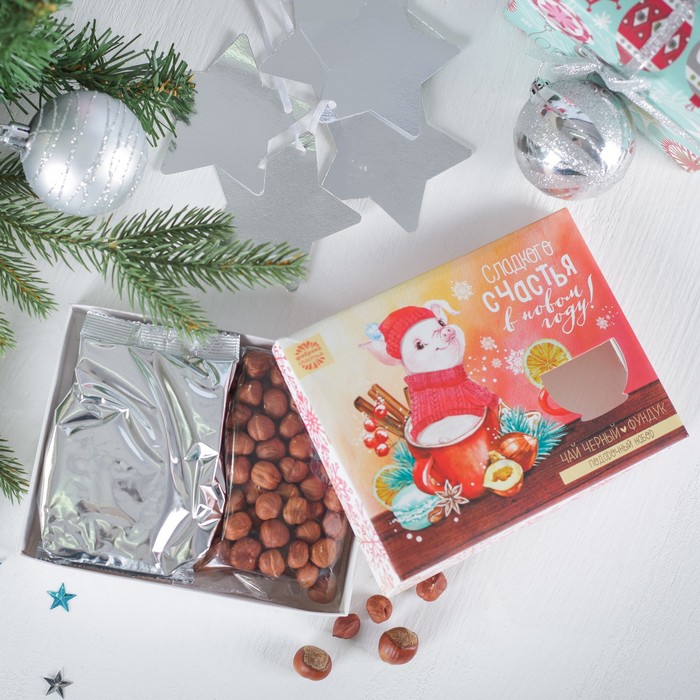 Набор Чай 50 г, орехи в коробке с вырубкой НГ "Сладкого счастья" СГ