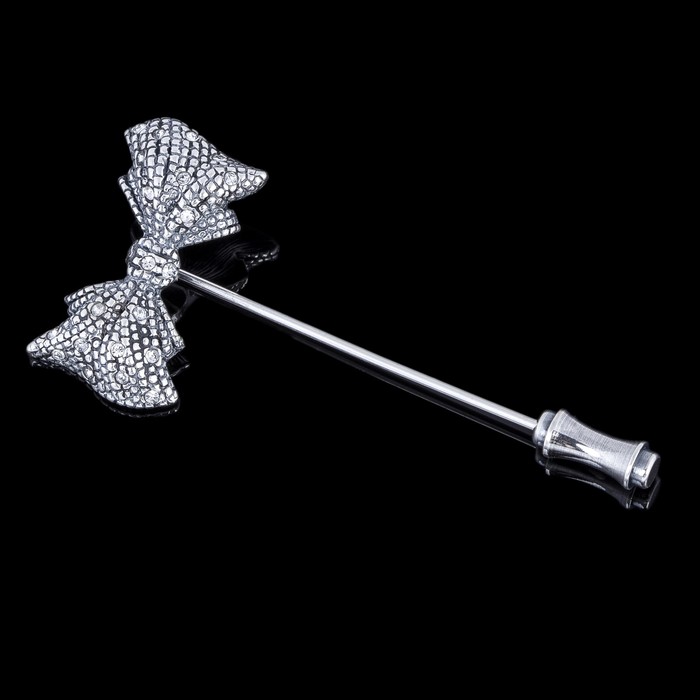 Брошь "Лола", цвет белый в чернёном серебре