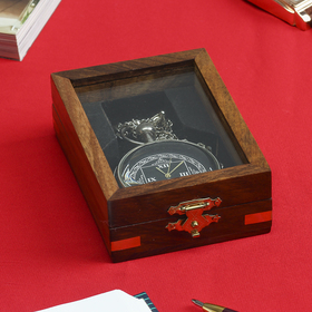 Часы "Вера" в шкатулке 10,5х7,5х3,5 см от Сима-ленд