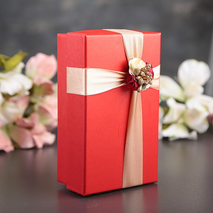 Коробка подарочная 15,5 х 9,5 х 6 см