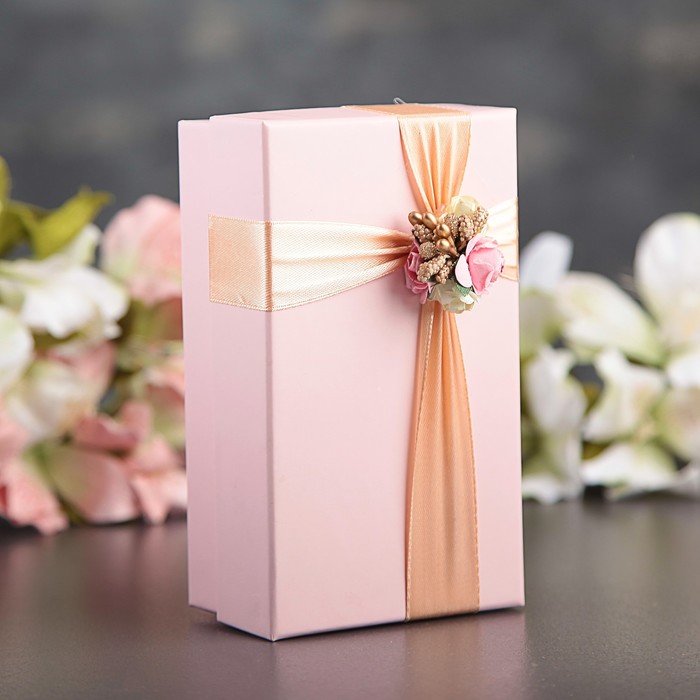 Коробка подарочная 15,5 х 9,5 х 6 см