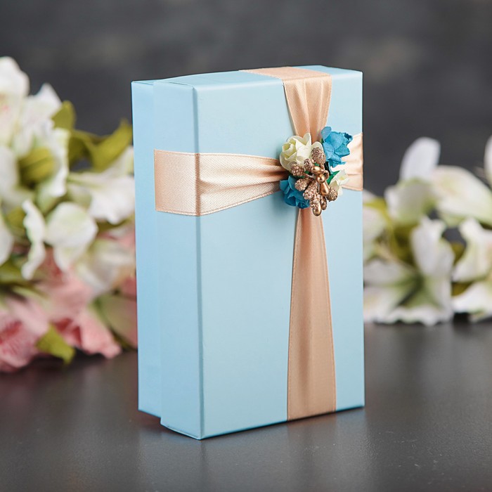 Коробка подарочная 15,5 х 9,5 х 6 см