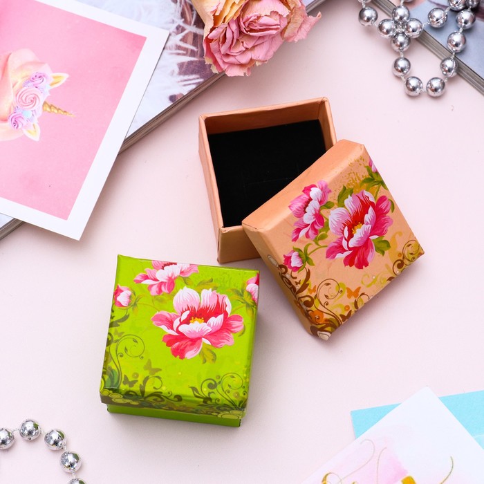 Коробочка подарочная под кольцо "Роуз" 5*5*3,3см, цветная