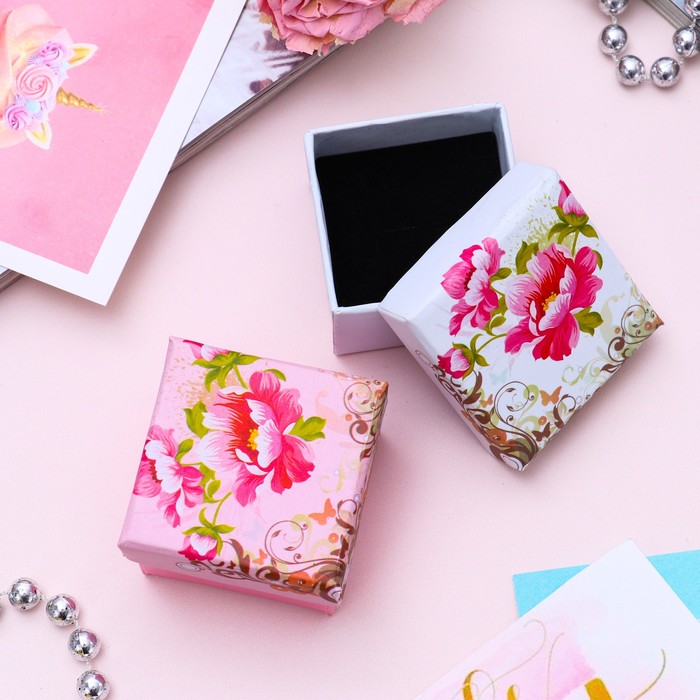 Коробочка подарочная под кольцо "Роуз" 5*5*3,3см, цветная