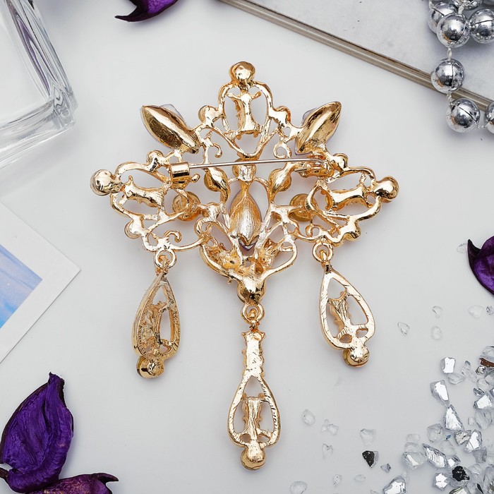 Брошь "Императрица" ажурная с подвесками, цвет бело-фиолетовый в золоте