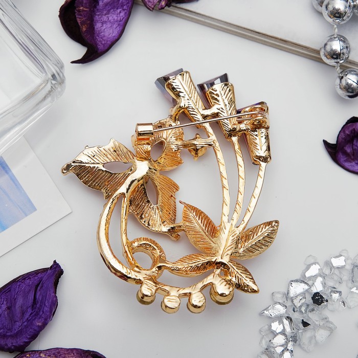 Брошь "Бабочка" с лучиками, цвет фиолетовый в золоте