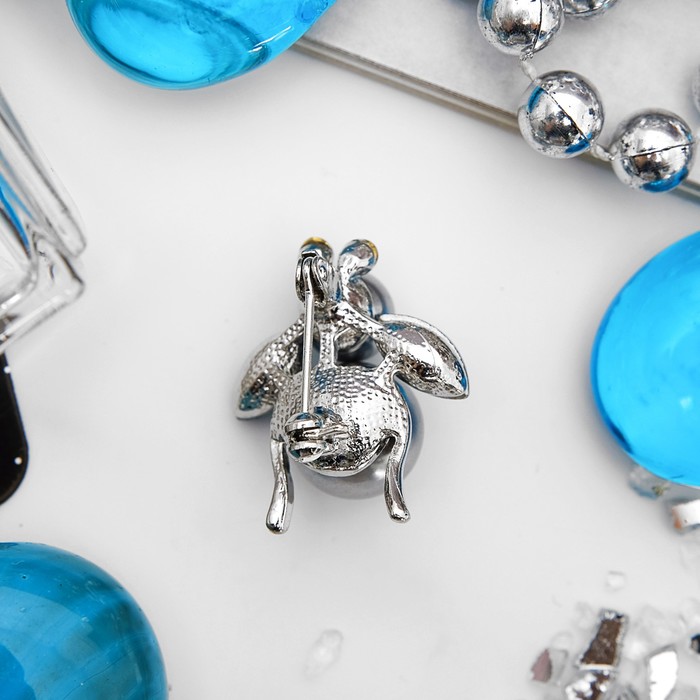 Брошь "Муха" жемчужное брюшко, цвет серый в серебре