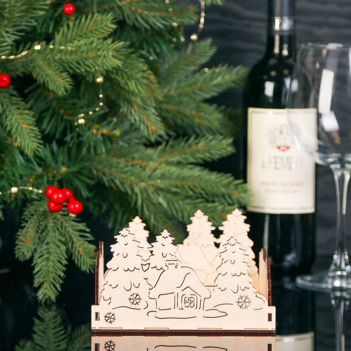 Подарочная коробка "С Новым годом!", с домиком,15 х 15 х 8,5 см