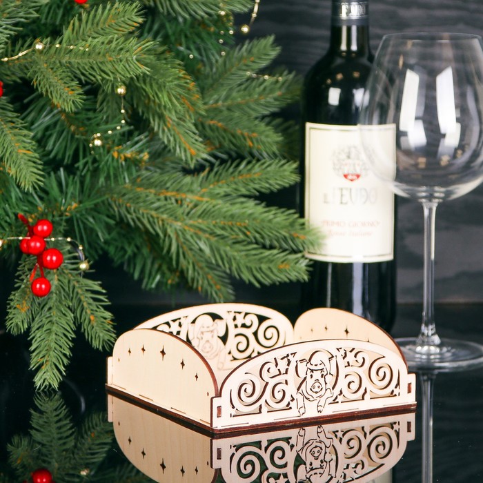 Подарочная коробка "Свинка", 15 х 15 х 5 см