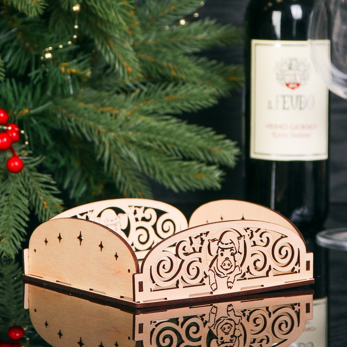 Подарочная коробка "Свинка", без сборки, 15 х 15 х 5 см