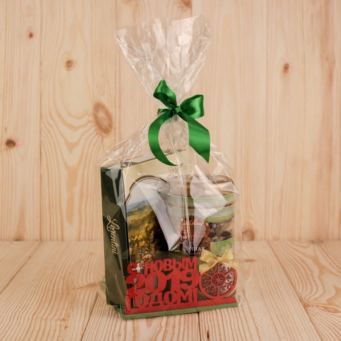Подарочная коробка "С Новым 2019 годом!", 14,5 х 14,5 х 5,6 см