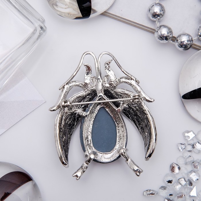 Брошь "Жук" ночной, цвет черно-белый в серебре