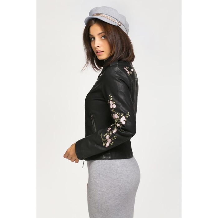 Куртка-косуха с вышивкой на рукавах, р.44, цв. чёрный,