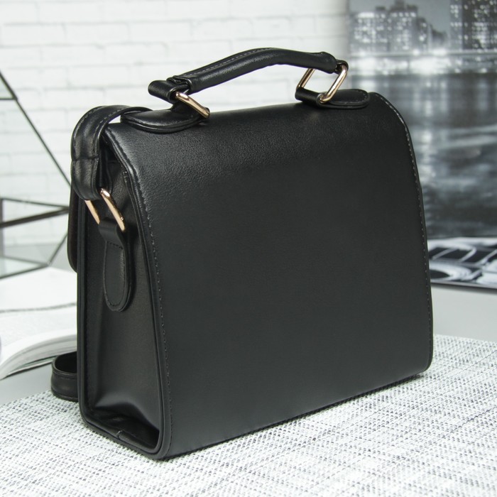 Сумка жен Диана, 21*6*16, 2 отд на магните, 2 н/кармана, регул ремень, черный