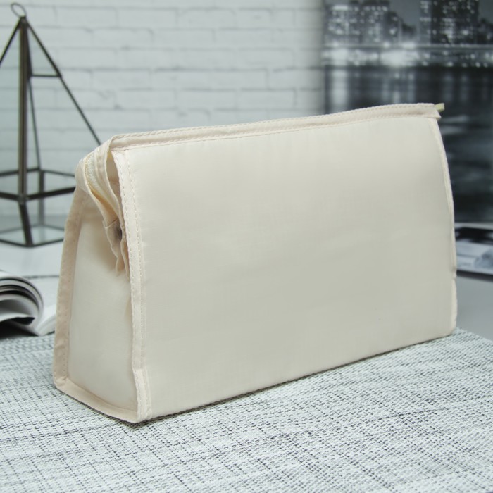 Косметичка «Путешествие», отдел с карманами на молнии, цвет бежевый