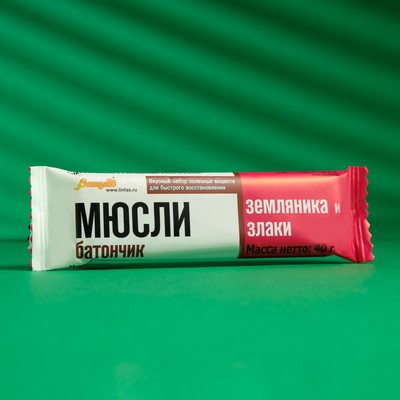 Батончик Виталад "Мюсли земляника  и злаки", 40 г.