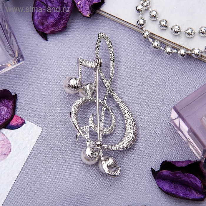 фото Брошь "скрипичный ключ" с жемчужными нотками, цвет белый в серебре queen fair