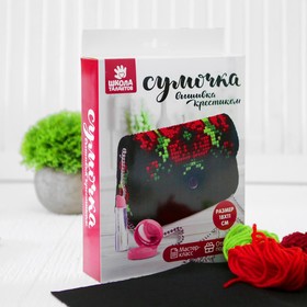 

Вышивка крестиком на сумочке "Маки", 5 цветов нити