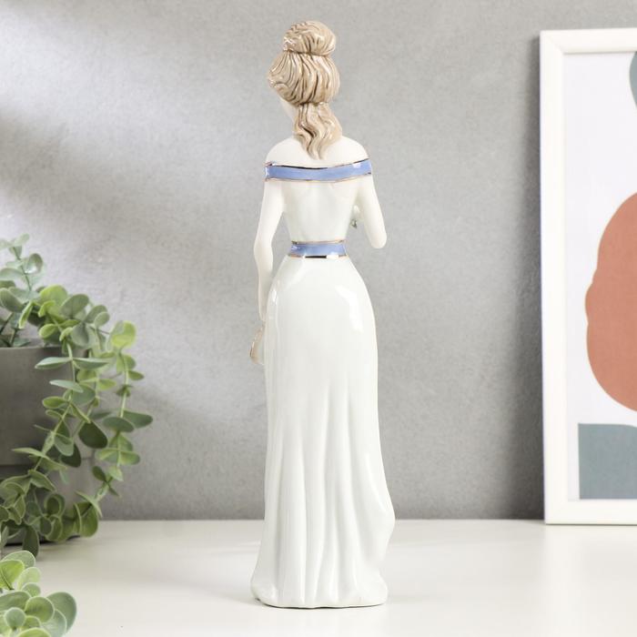 Сувенир под фарфор "Девушка с розой"