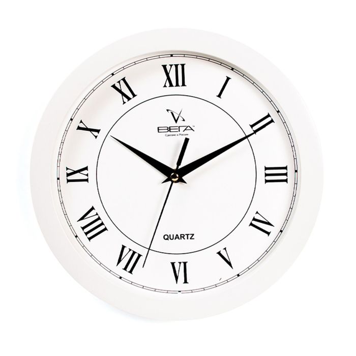 Часы настенные классические, круглые, римские цифры