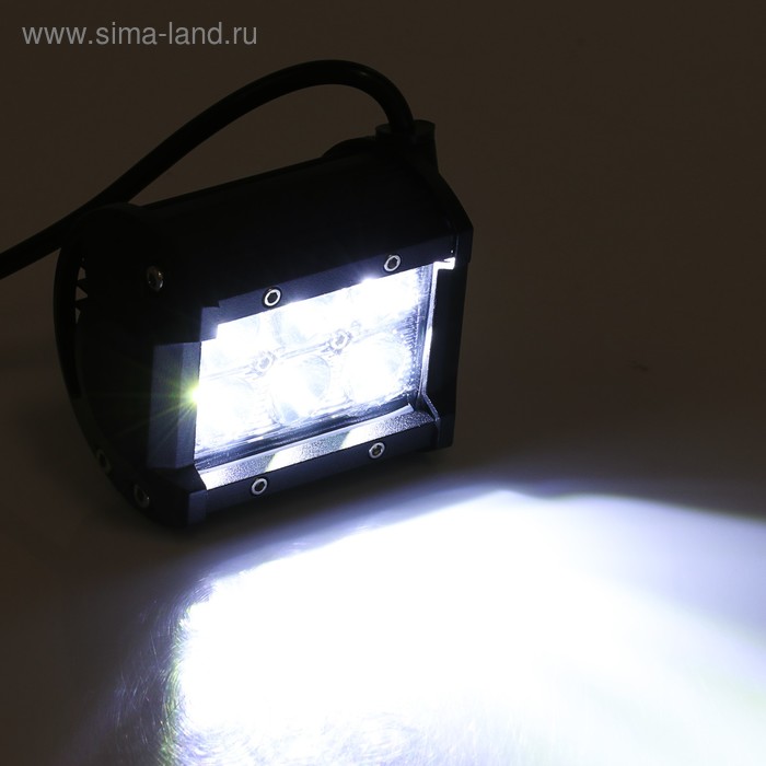 цена Противотуманная фара 6 LED, IP67, 18 Вт, 6000 К, 12-24 В, направленный свет